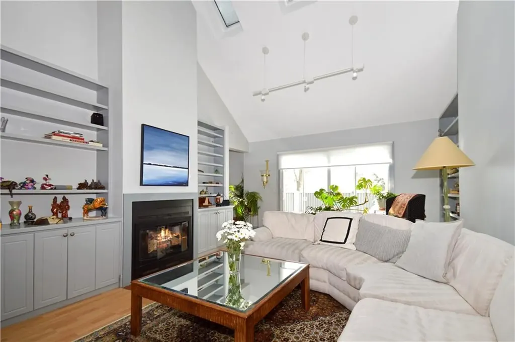 39 Bagy Wrinkle Cove Warren RI 02885