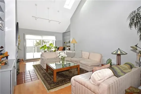 39 Bagy Wrinkle Cove Warren RI 02885