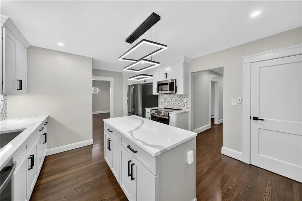 3360 Diamond Hill Road Cumberland RI 02864