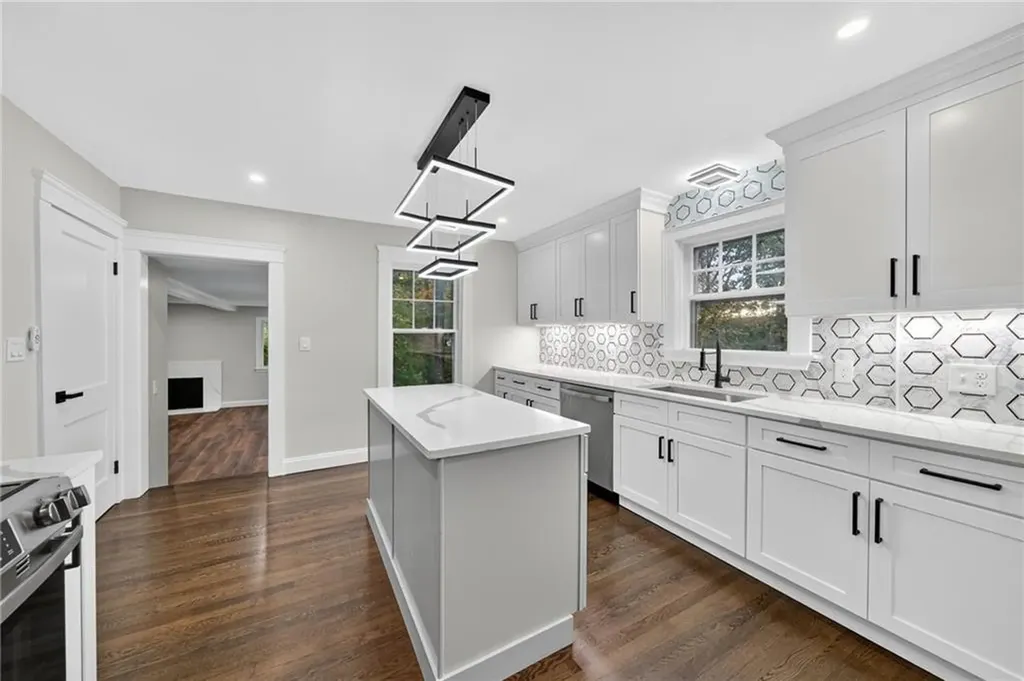 3360 Diamond Hill Road Cumberland RI 02864