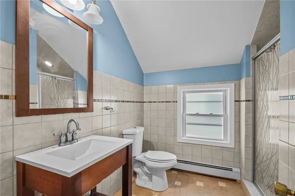 163 West Avenue Pawtucket RI 02860