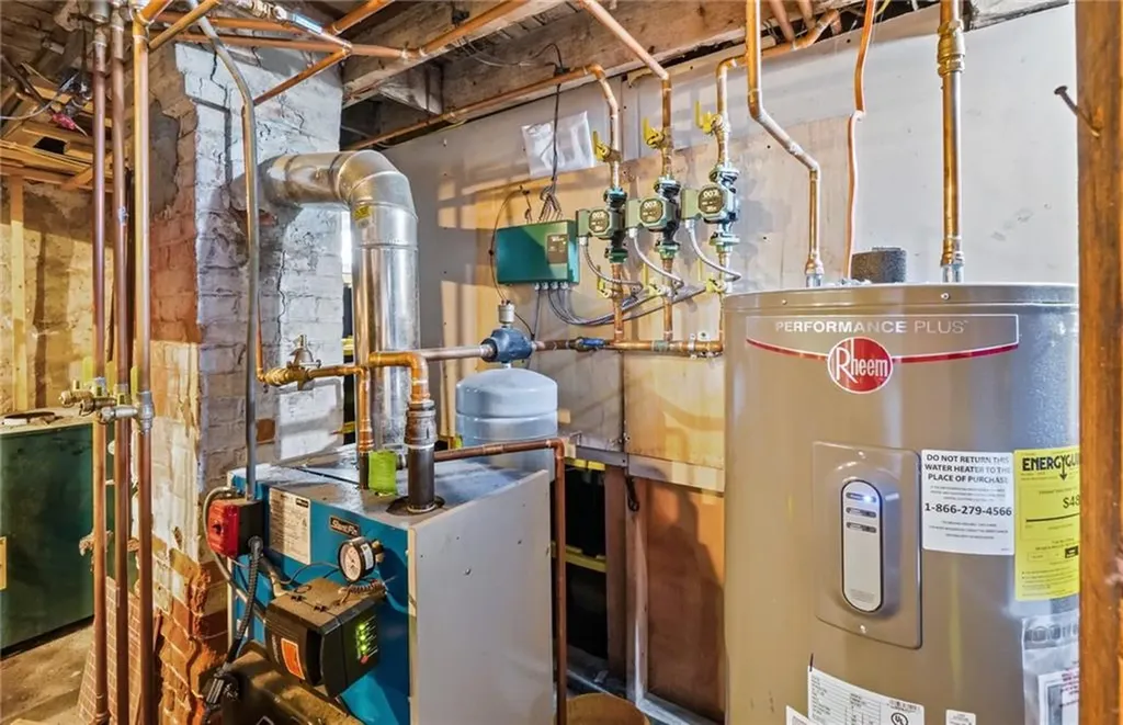 163 West Avenue Pawtucket RI 02860