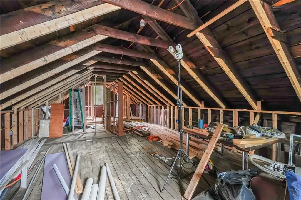 163 West Avenue Pawtucket RI 02860