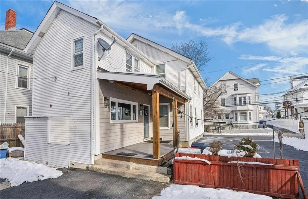 163 West Avenue Pawtucket RI 02860