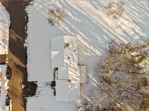 10 Arrowhead Way Warwick RI 02886