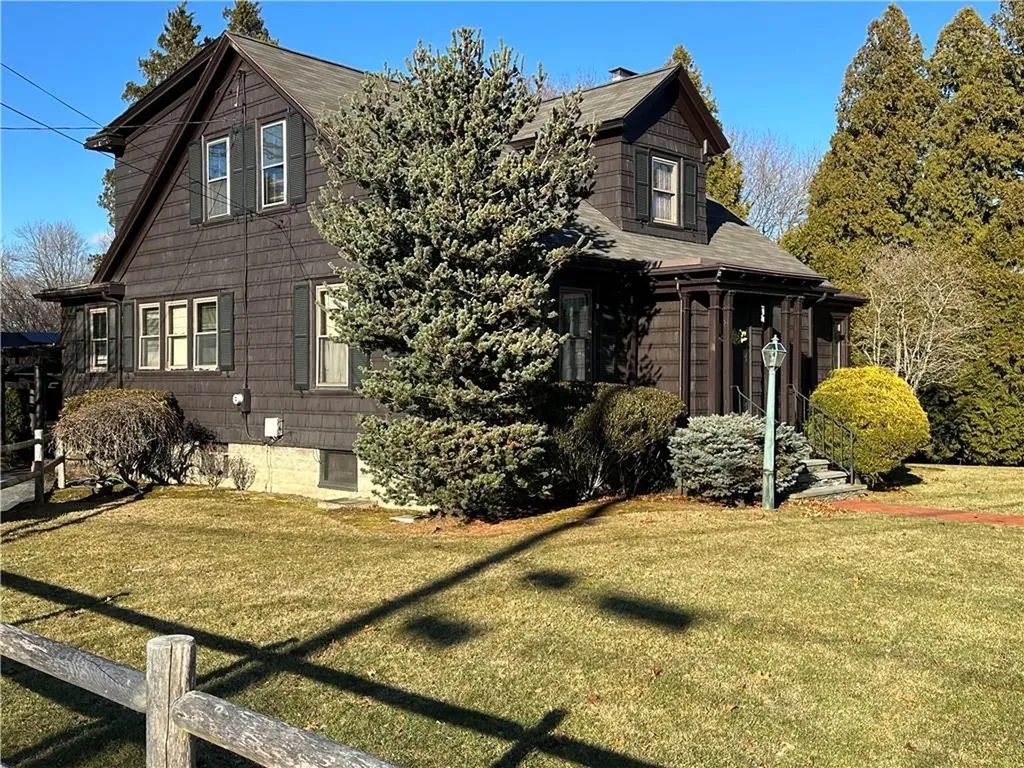 47 Clara Avenue Warwick RI 02889