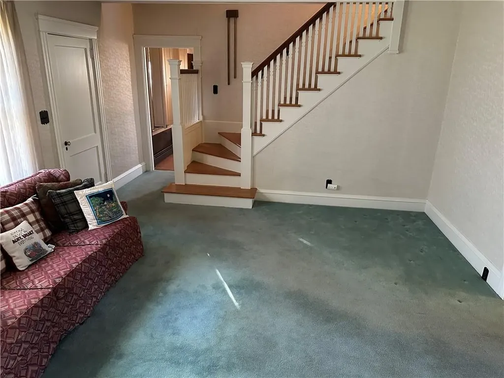 47 Clara Avenue Warwick RI 02889