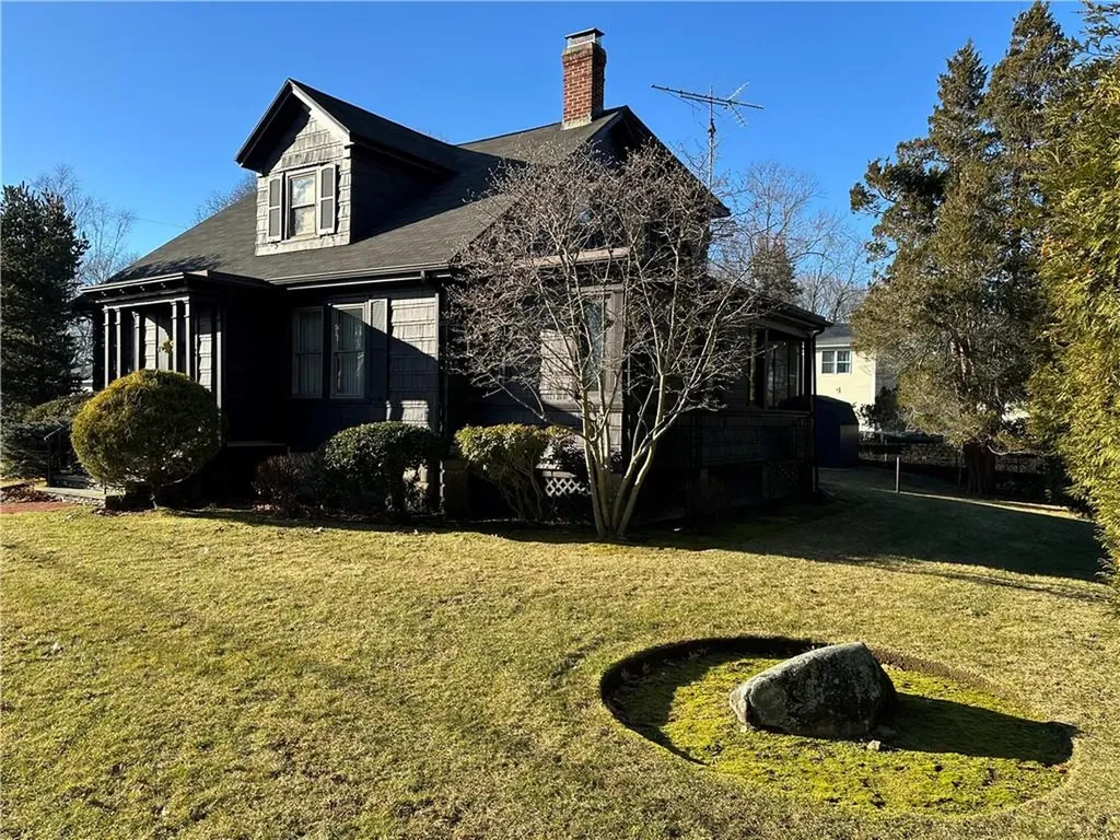 47 Clara Avenue Warwick RI 02889