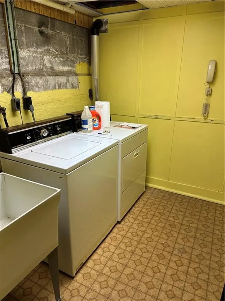 47 Clara Avenue Warwick RI 02889