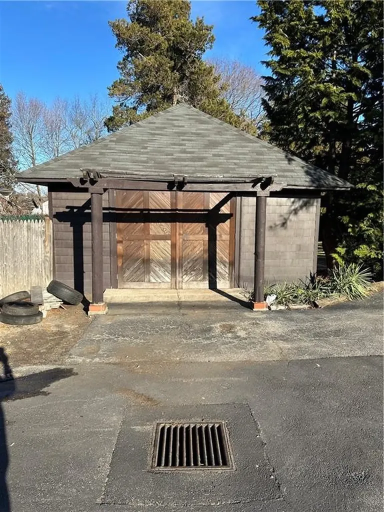 47 Clara Avenue Warwick RI 02889