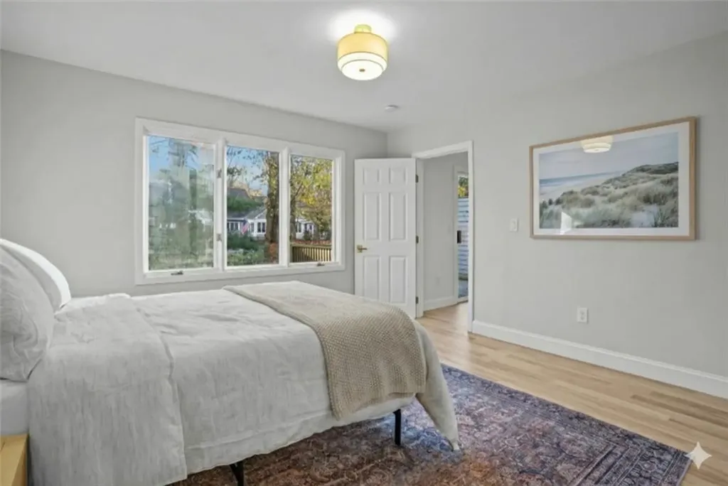 35 Bagy Wrinkle Cove Warren RI 02885