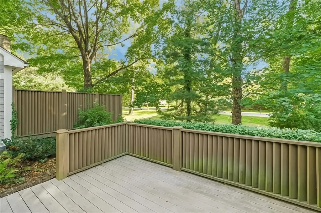 35 Bagy Wrinkle Cove Warren RI 02885