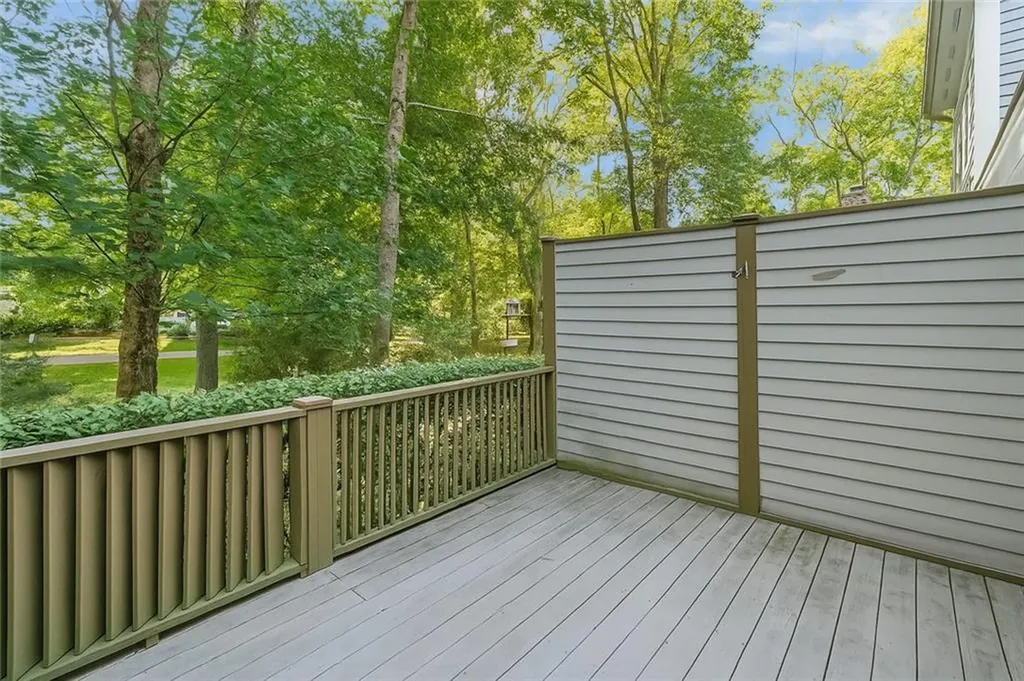 35 Bagy Wrinkle Cove Warren RI 02885