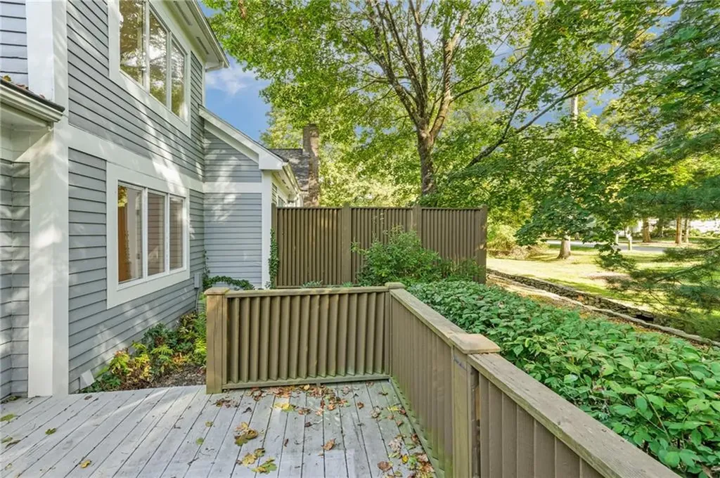 35 Bagy Wrinkle Cove Warren RI 02885