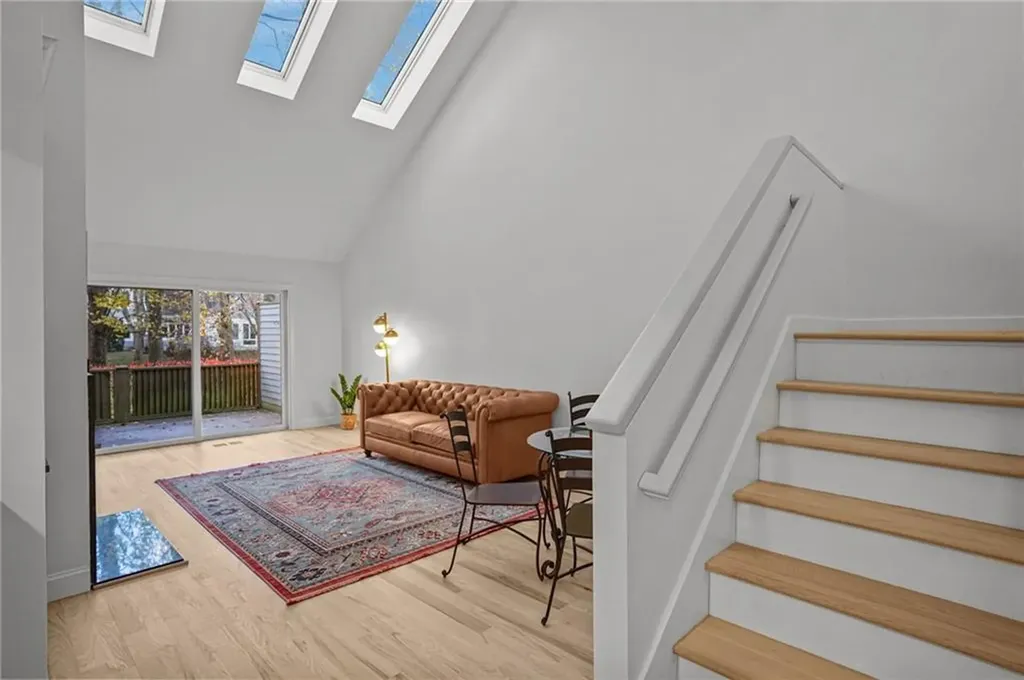 35 Bagy Wrinkle Cove Warren RI 02885