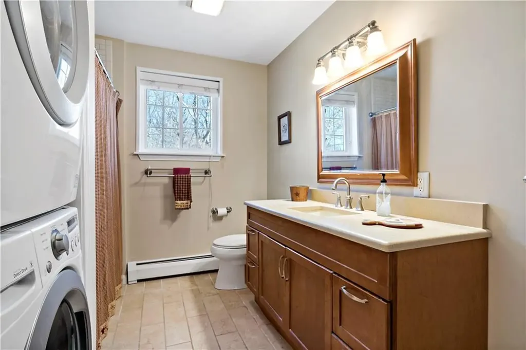 9 Parsley Lane Narragansett RI 02874