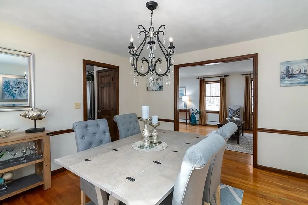 207 Beacon Drive North Kingstown RI 02852