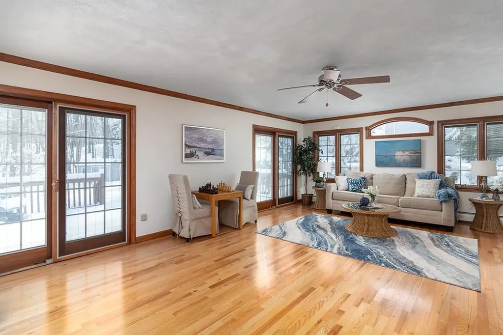 207 Beacon Drive North Kingstown RI 02852