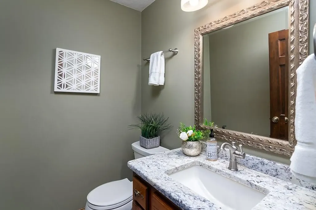 207 Beacon Drive North Kingstown RI 02852