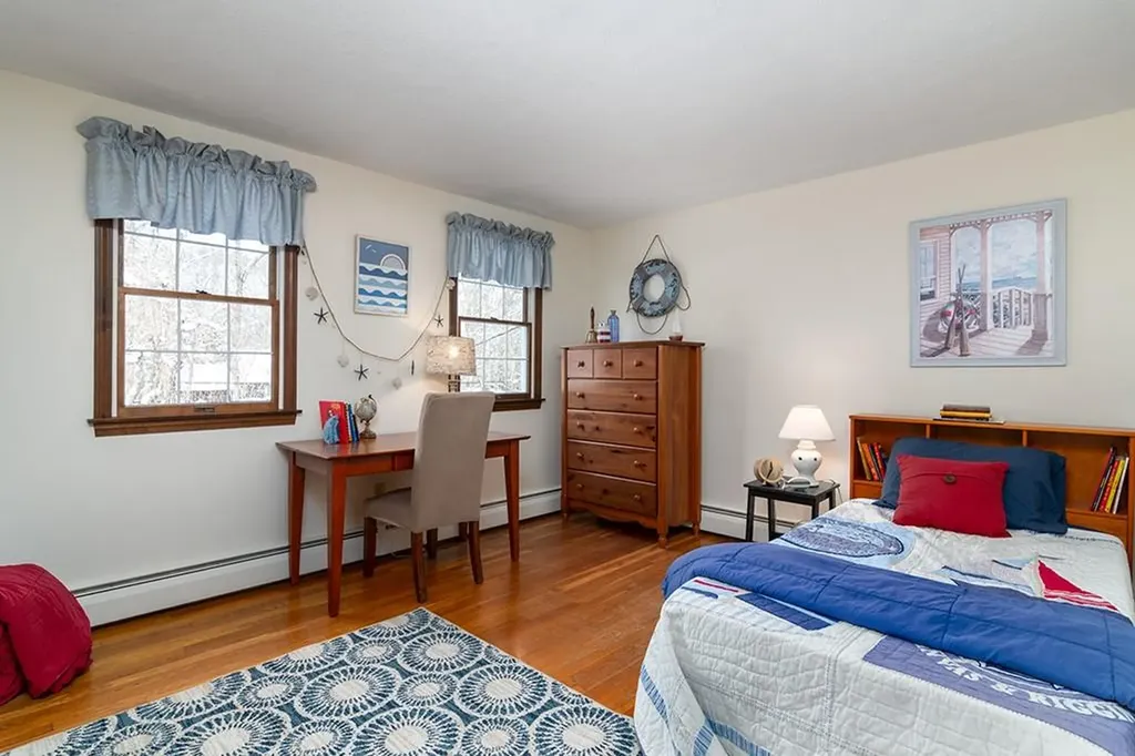 207 Beacon Drive North Kingstown RI 02852