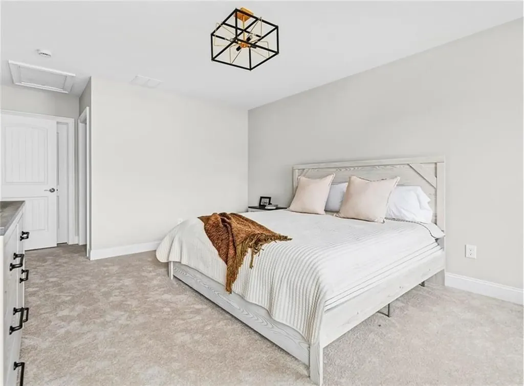 76 Medford Street Warwick RI 02889