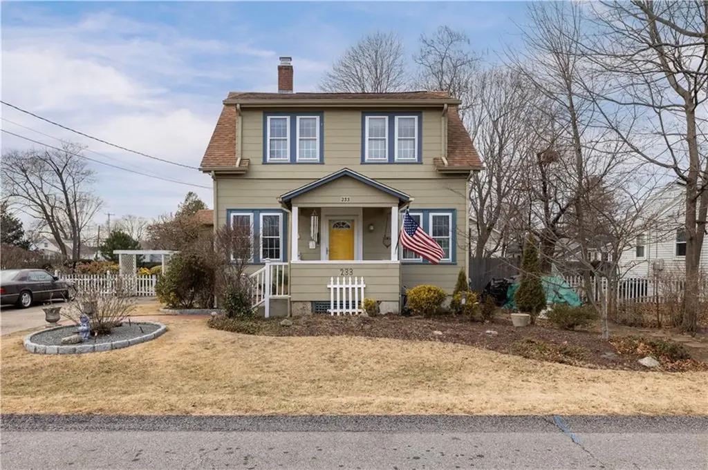 233 Palace Avenue Warwick RI 02886