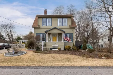 233 Palace Avenue Warwick RI 02886