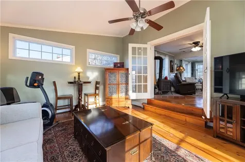 233 Palace Avenue Warwick RI 02886