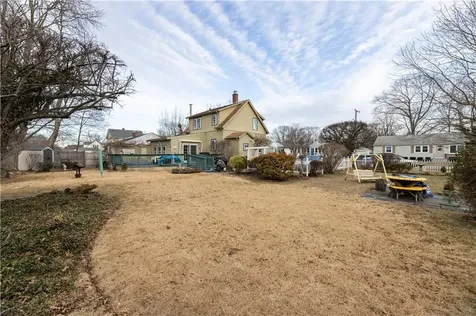 233 Palace Avenue Warwick RI 02886