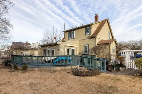 233 Palace Avenue Warwick RI 02886