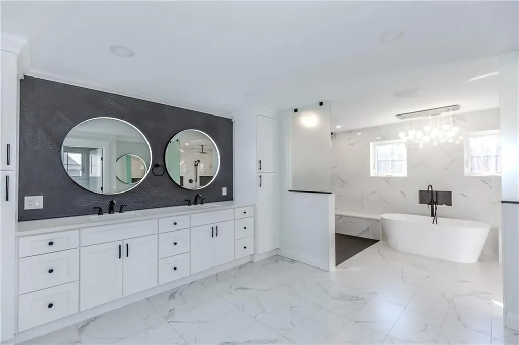 141 Fox Ridge Drive Cranston RI 02921