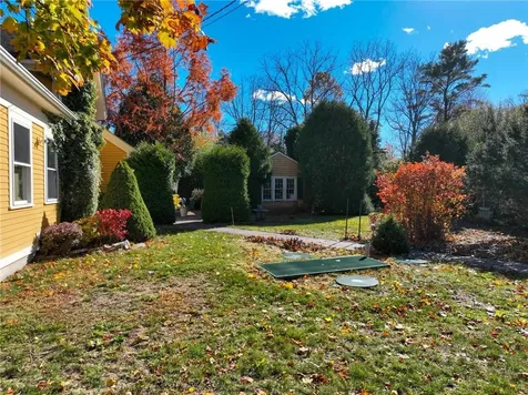 11 High Street Hopkinton RI 02804