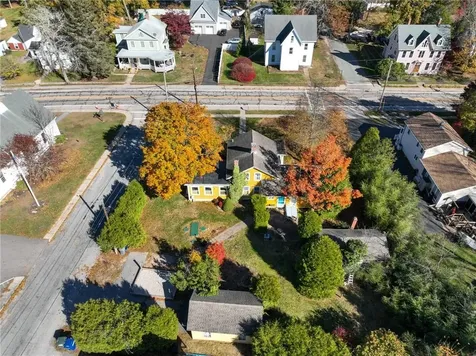 11 High Street Hopkinton RI 02804