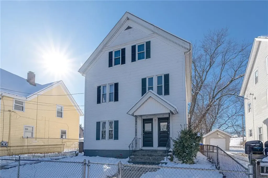 11 Appleton Avenue Pawtucket RI 02860