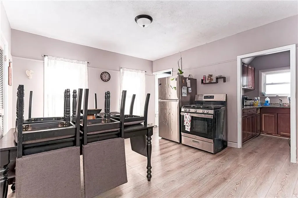 11 Appleton Avenue Pawtucket RI 02860