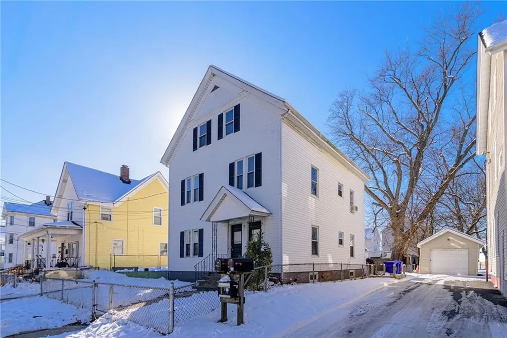 11 Appleton Avenue Pawtucket RI 02860