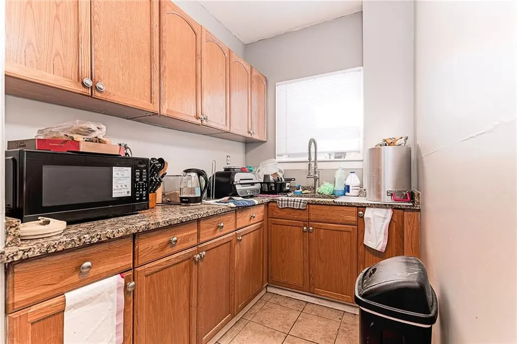 11 Appleton Avenue Pawtucket RI 02860