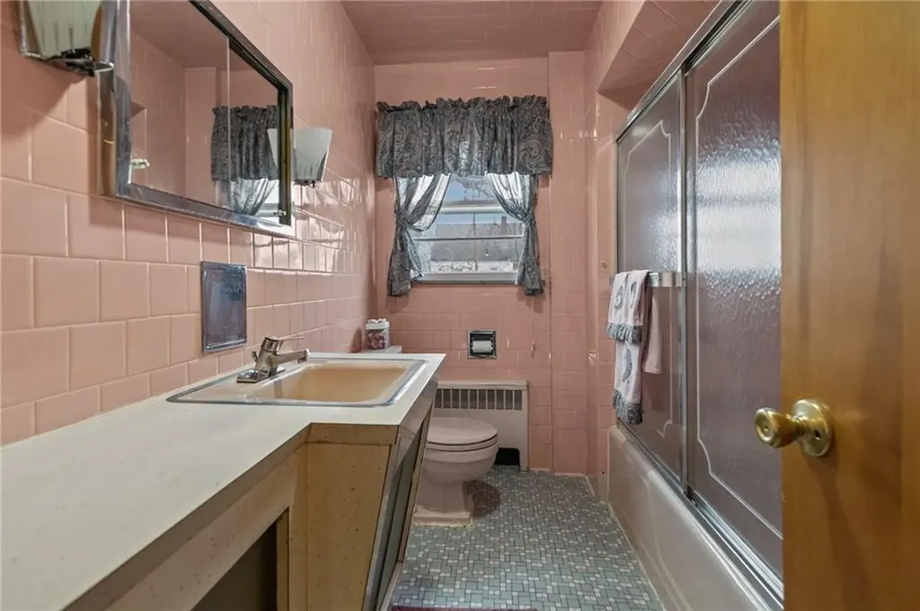 151 Chestnut Hill Avenue Cranston RI 02920