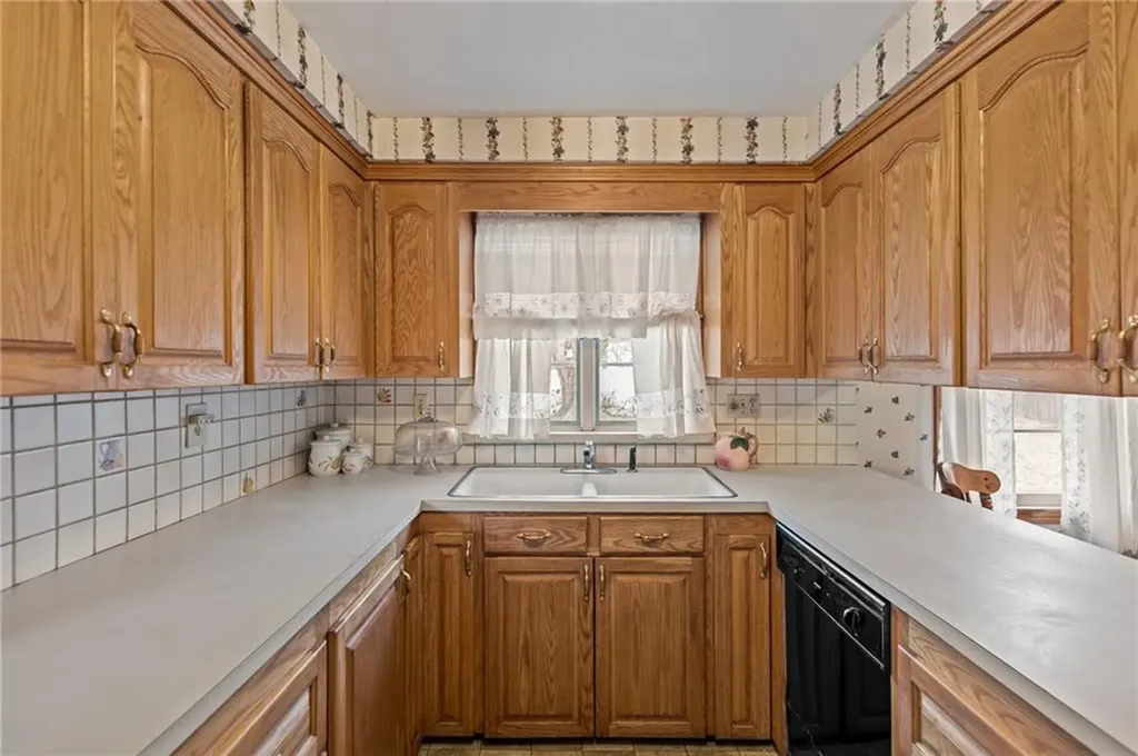 151 Chestnut Hill Avenue Cranston RI 02920