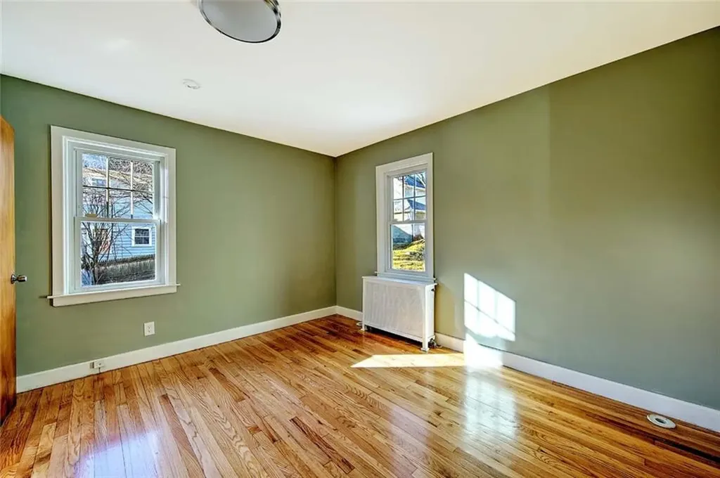 66 Tyndall Avenue Providence RI 02908