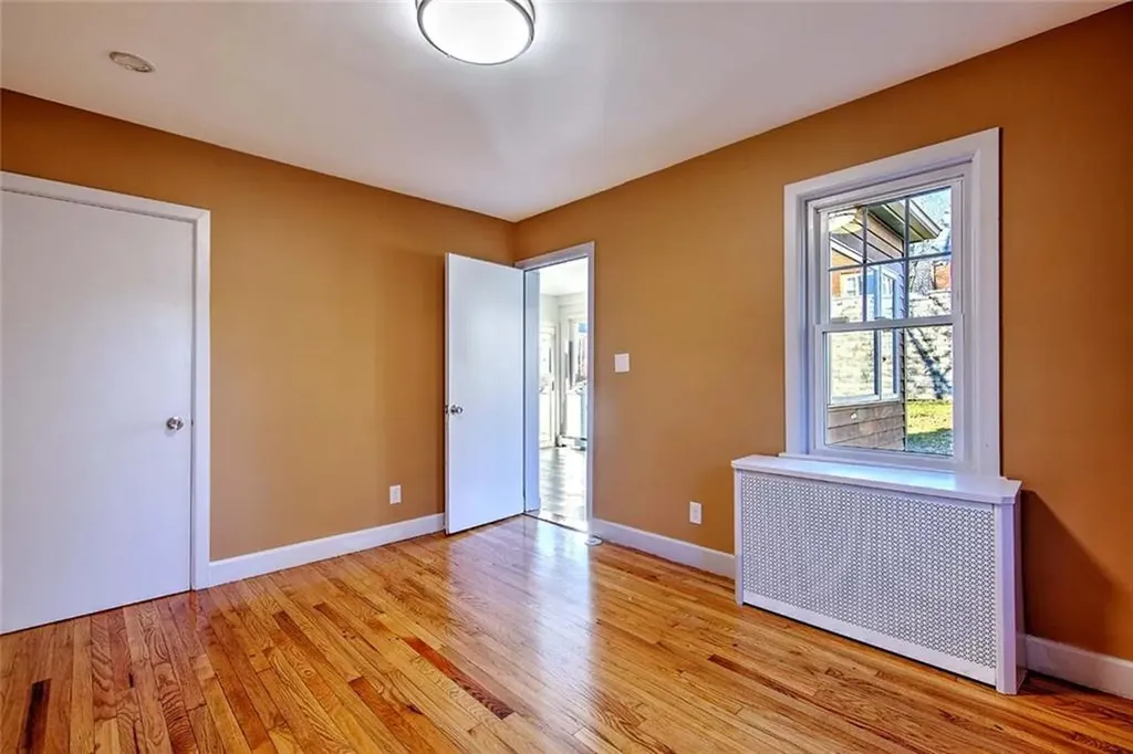 66 Tyndall Avenue Providence RI 02908