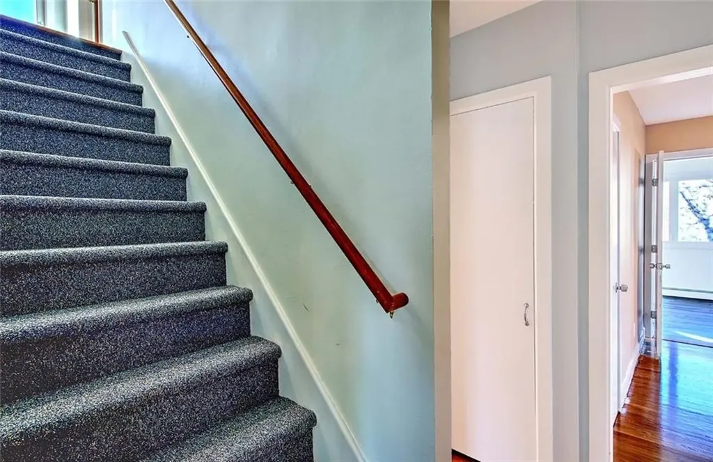 66 Tyndall Avenue Providence RI 02908