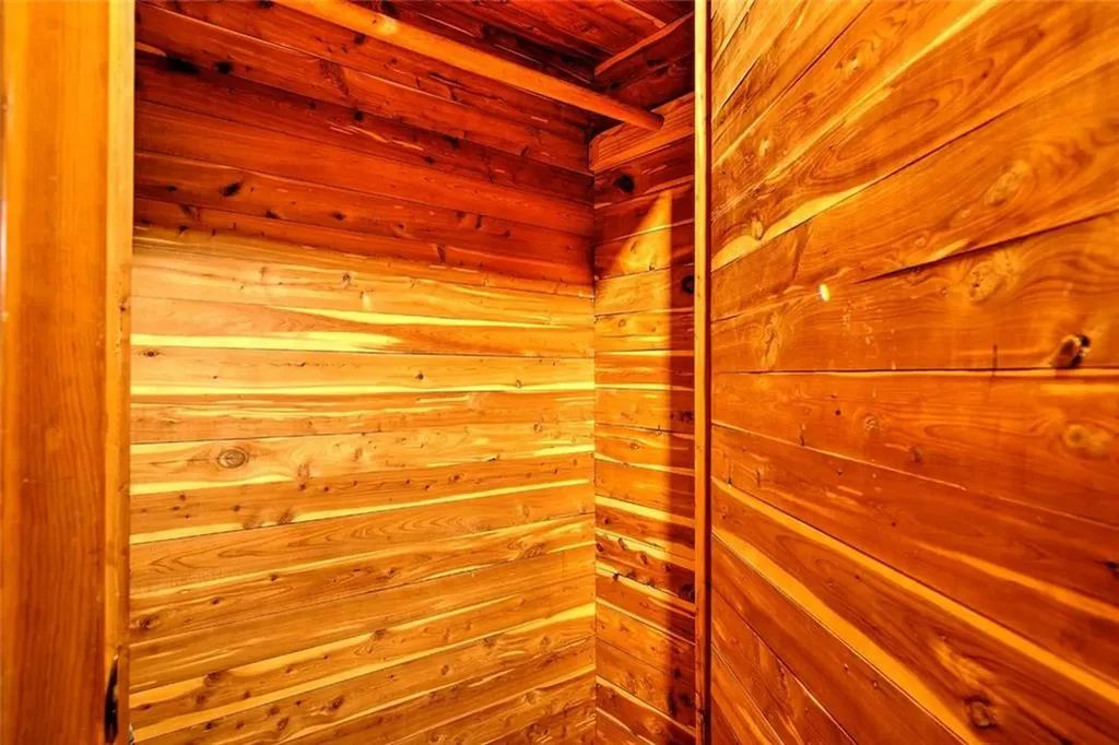 66 Tyndall Avenue Providence RI 02908