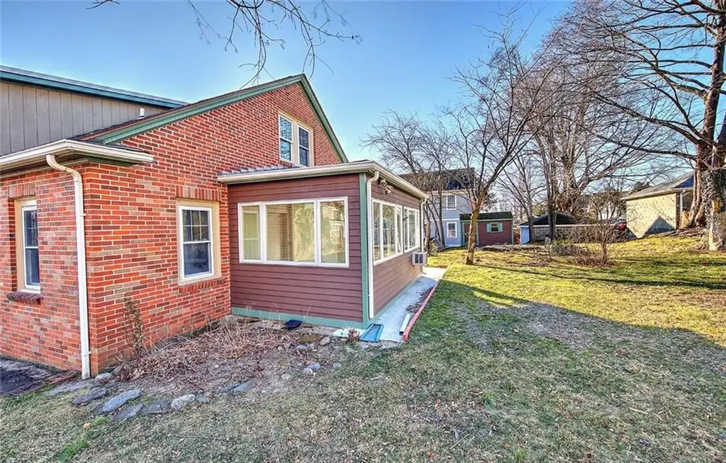 66 Tyndall Avenue Providence RI 02908