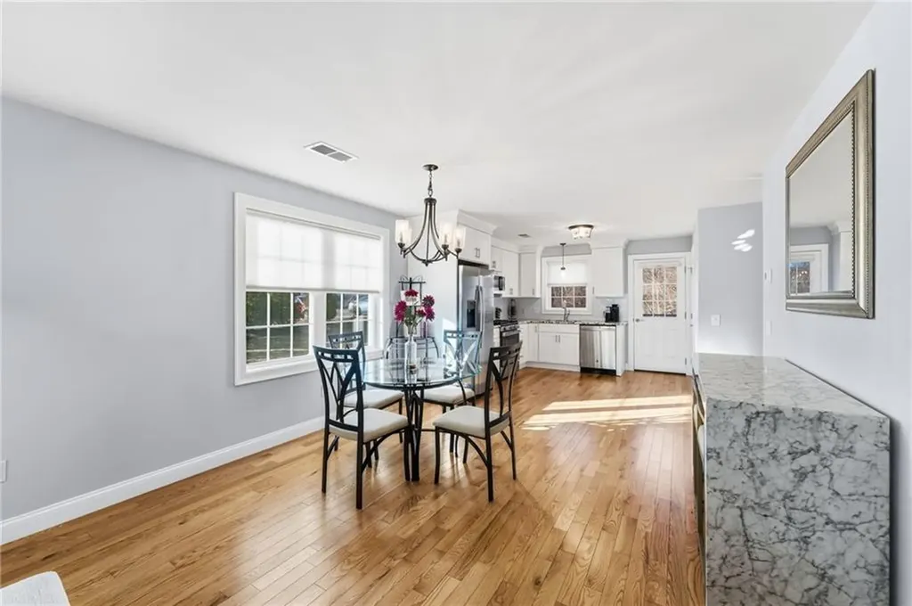 1 Winston Way Johnston RI 02919