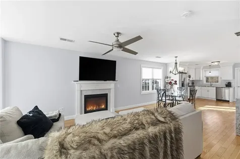 1 Winston Way Johnston RI 02919