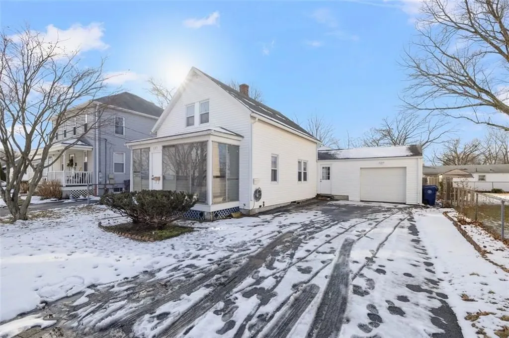 123 Harrington Avenue Warwick RI 02888