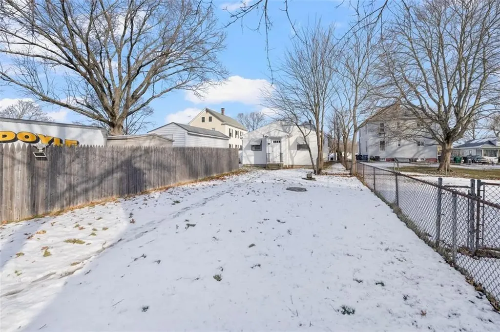 123 Harrington Avenue Warwick RI 02888