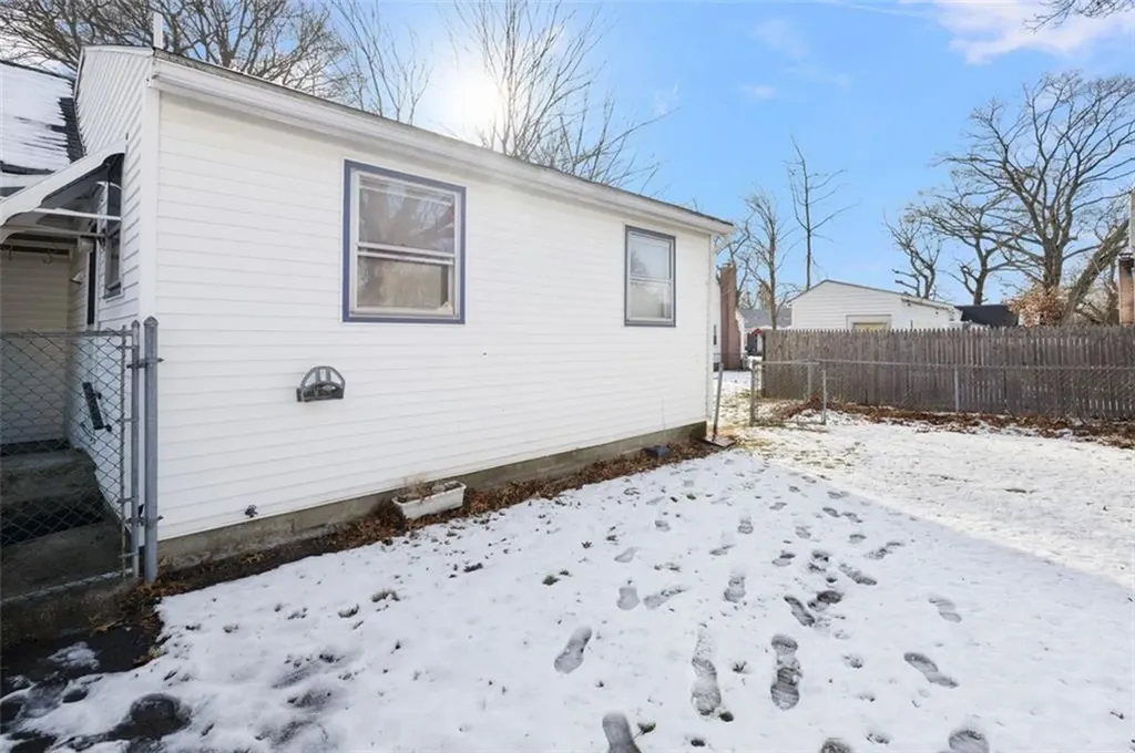 123 Harrington Avenue Warwick RI 02888