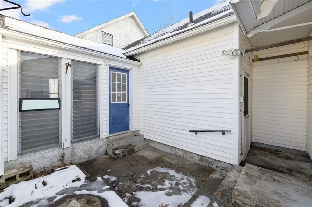 123 Harrington Avenue Warwick RI 02888